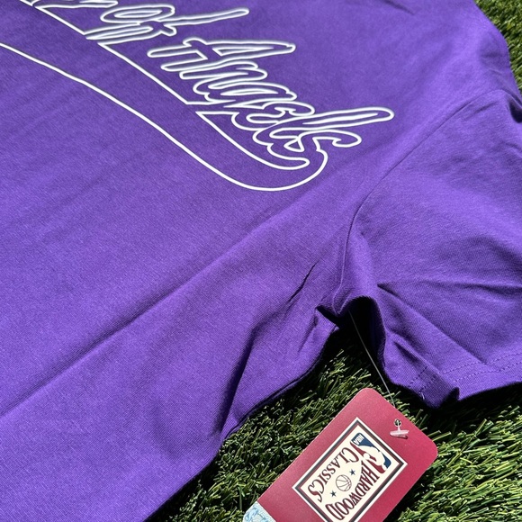 Los Angeles Lakers Mitchell & Ness City of Angels SS Tee Size Medium Purple NWT - Picture 9 of 9